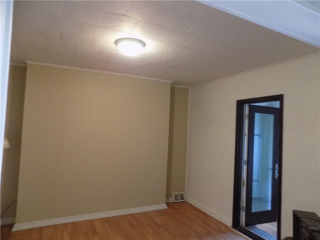 1516 Beaver Road Ambridge, PA 15003 - Photo 3 of 24 Living Room