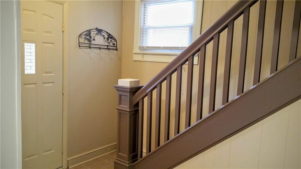 1516 Beaver Road Ambridge, PA 15003 - Photo 4 of 24 Welcoming entrance way