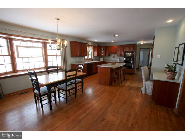 963 Bucks Road Perkasie, PA 18944 - Photo 2 of 20 Kitchen