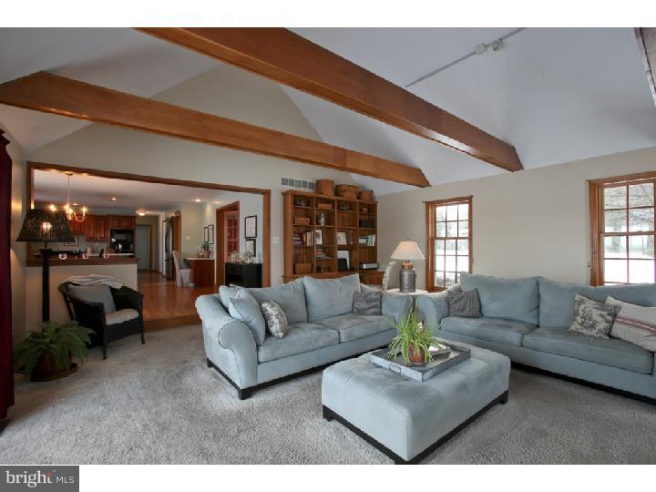 963 Bucks Road Perkasie, PA 18944 - Photo 5 of 20 Family Room
