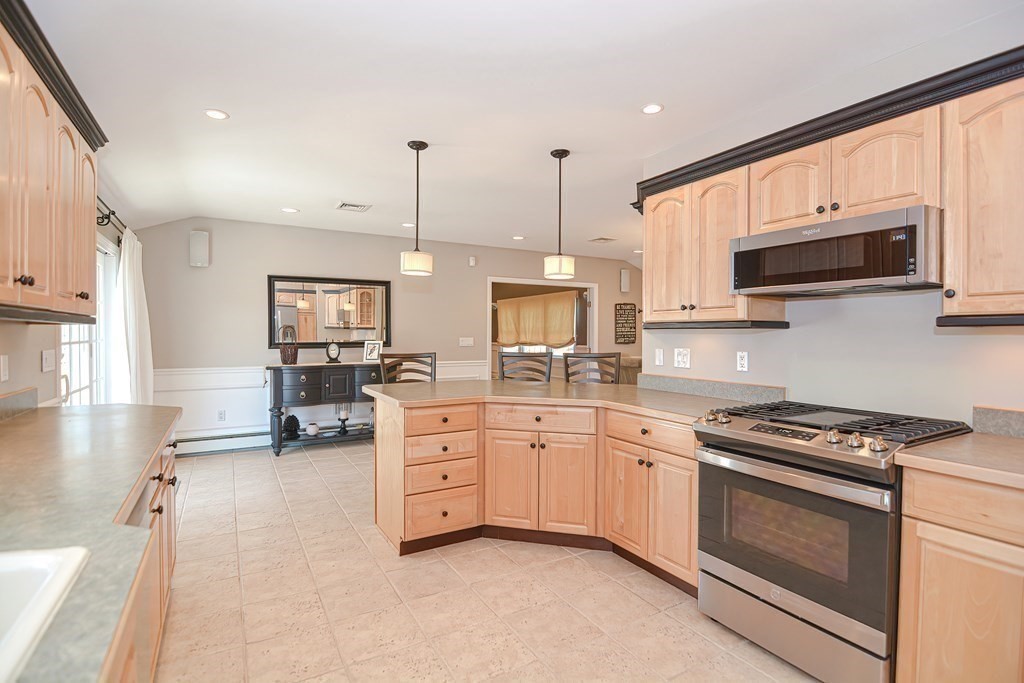 1 Edgewood Road Middleton, MA 01949 - Photo 16 of 42 Gallery Image 16