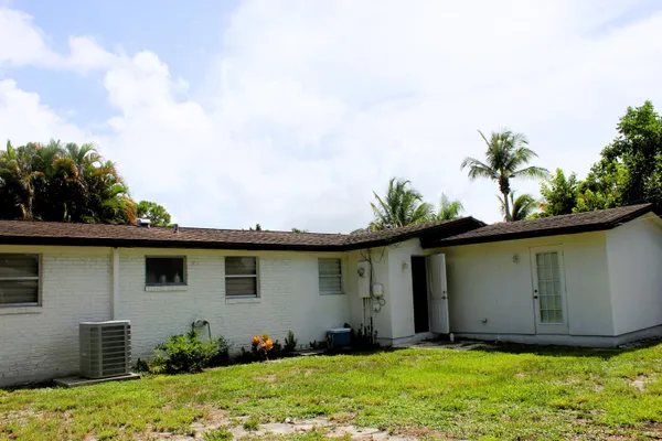 $3,200 | 5893 Williamson Road, Jupiter, FL 33458
