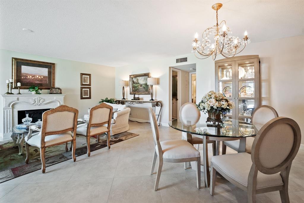 162 High Point Boulevard, Unit B Delray Beach, FL 33445 - Photo 5 of 25