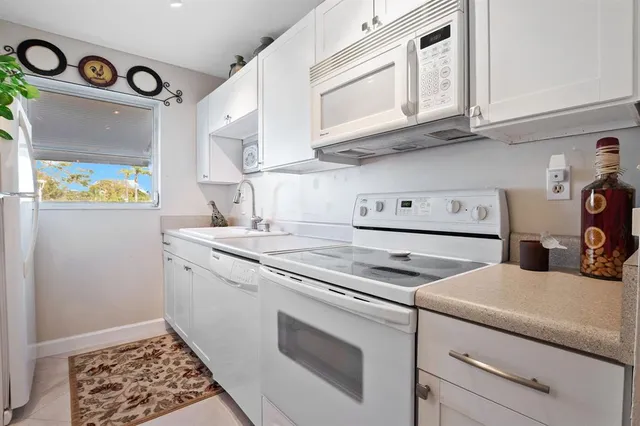 $1,850 | 162 High Point Boulevard, Unit B, Delray Beach, FL 33445