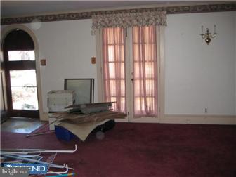 1 Mansfield Road Lansdowne, PA 19050 - Photo 3 of 12 Living Room