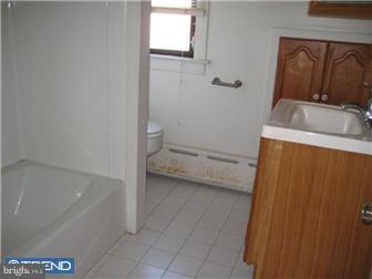 1 Mansfield Road Lansdowne, PA 19050 - Photo 7 of 12 Bathroom