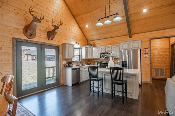 $529,000 | 422 Pea Vine Road, Van Buren, MO 63965