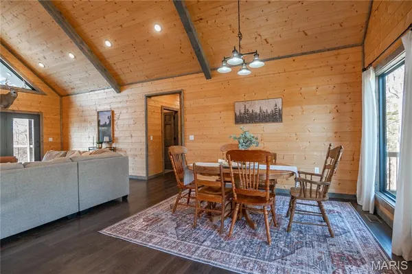 $529,000 | 422 Pea Vine Road, Van Buren, MO 63965
