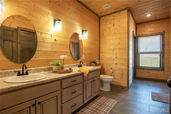 $529,000 | 422 Pea Vine Road, Van Buren, MO 63965
