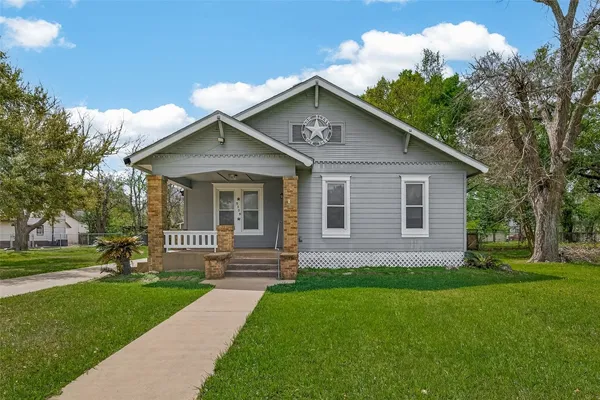 $1,550 | 2508 6th Street, Bay City, TX 77414