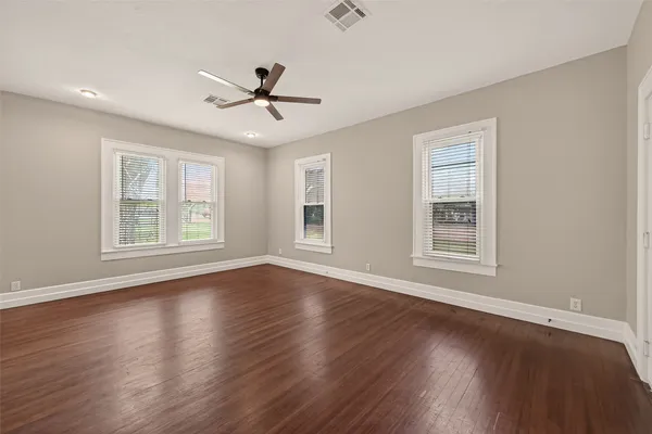 $1,550 | 2508 6th Street, Bay City, TX 77414