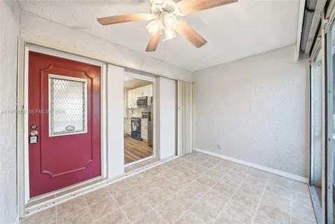 $250,000 | 860 Southeast 6th Avenue, Unit 311, Deerfield Beach, FL 33441