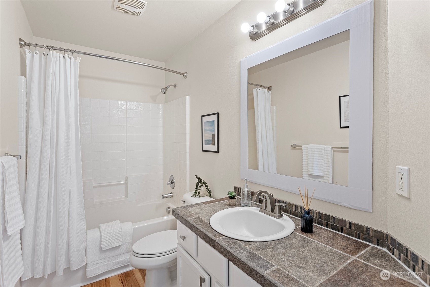 15426 43rd Avenue Southeast Bothell, WA 98012 - Photo 20 of 30 Gallery Image 20