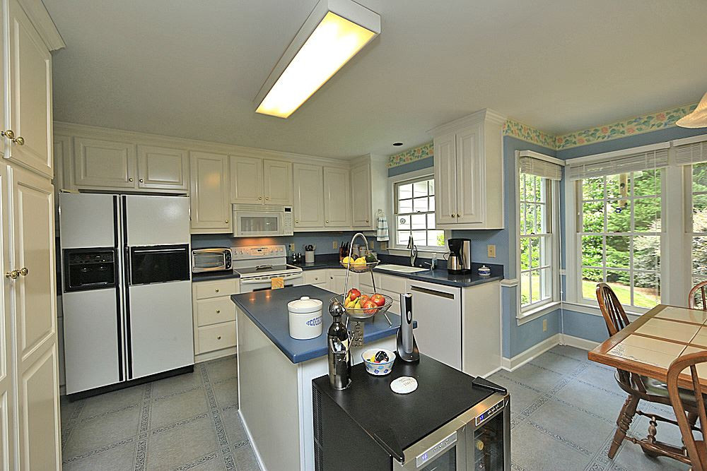 1104 New Dover Road Apex, NC 27502 - Photo 10 of 26 KItchen