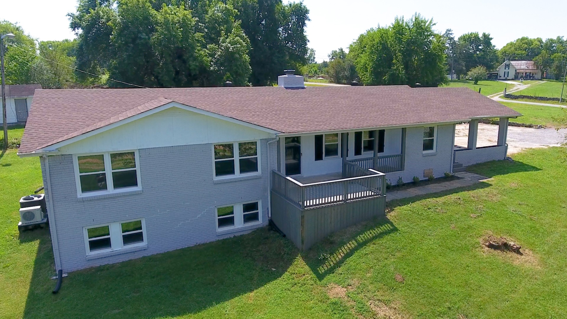 28 Providence Road Fayetteville, TN 37334 - Photo 40 of 48 a aerial view of a house with a yard