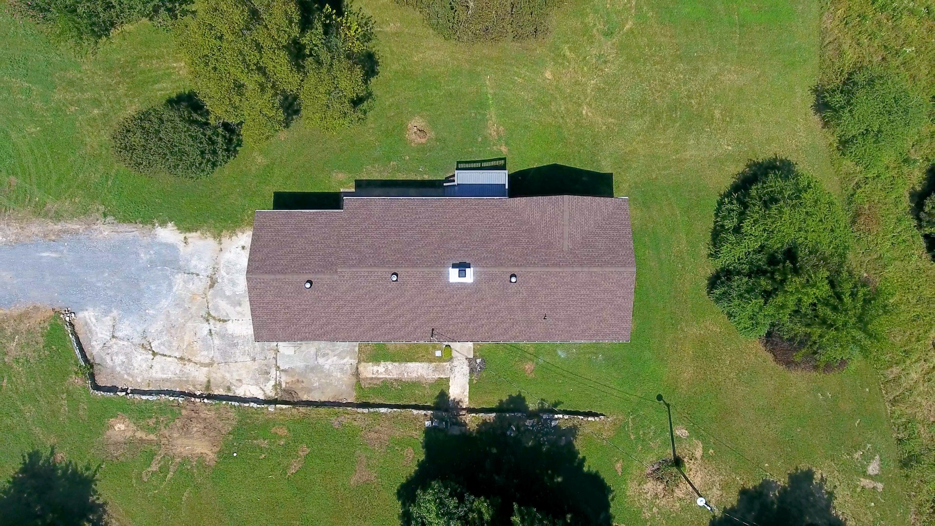 28 Providence Road Fayetteville, TN 37334 - Photo 43 of 48 aerial view of a house with a yard