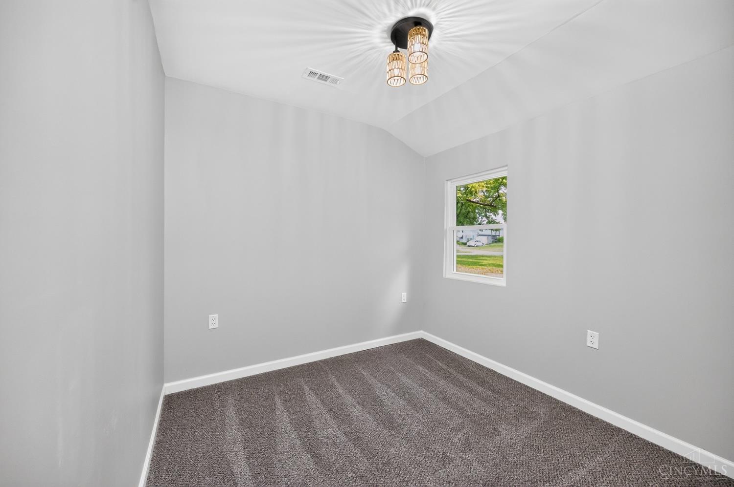 8812 Pine Road Cincinnati, OH 45242 - Photo 41 of 61