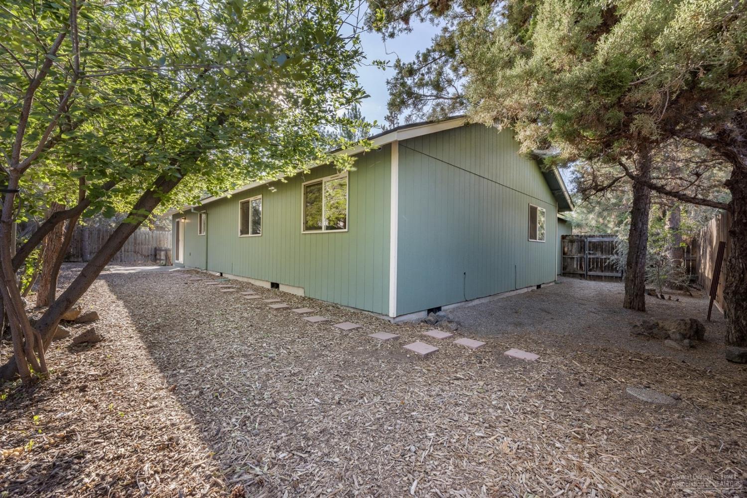 2275 Northeast Wells Acres Road Bend, OR 97701 - Photo 20 of 20 Additional Photo