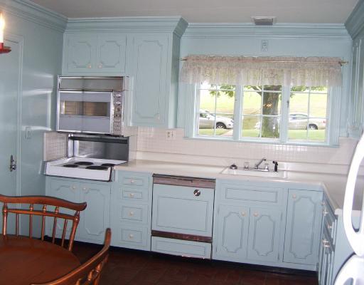 Kitchen. 