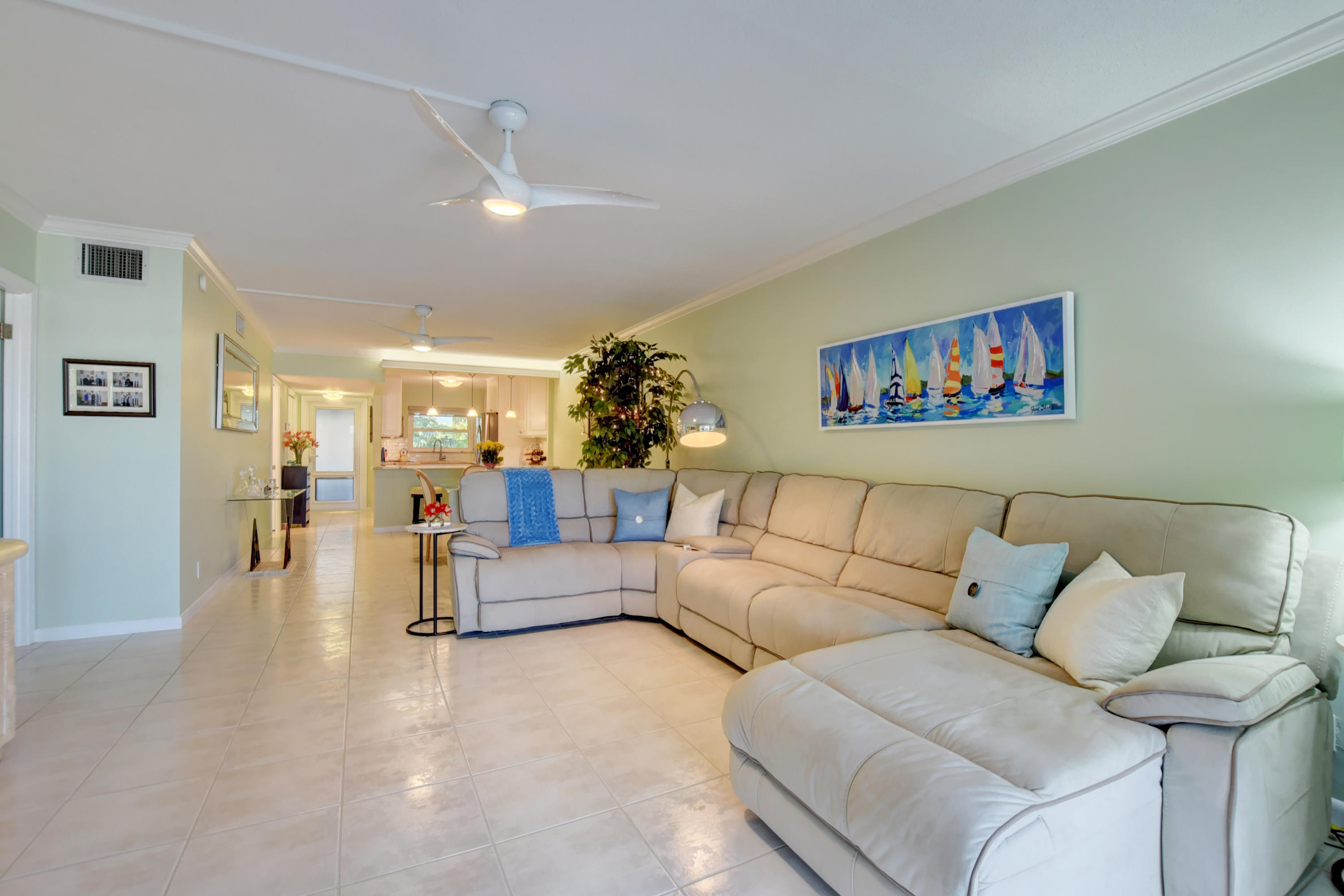 700 Harbour Drive, Unit 3350 Boca Raton, FL 33431 - Photo 17 of 37 Living Room
