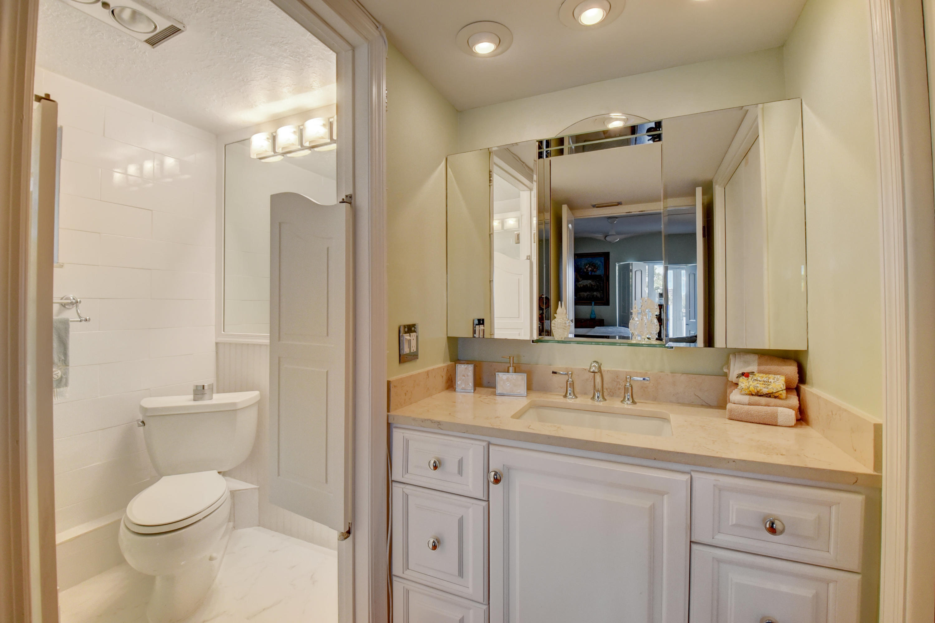 700 Harbour Drive, Unit 3350 Boca Raton, FL 33431 - Photo 27 of 37 Newly Renovated Master