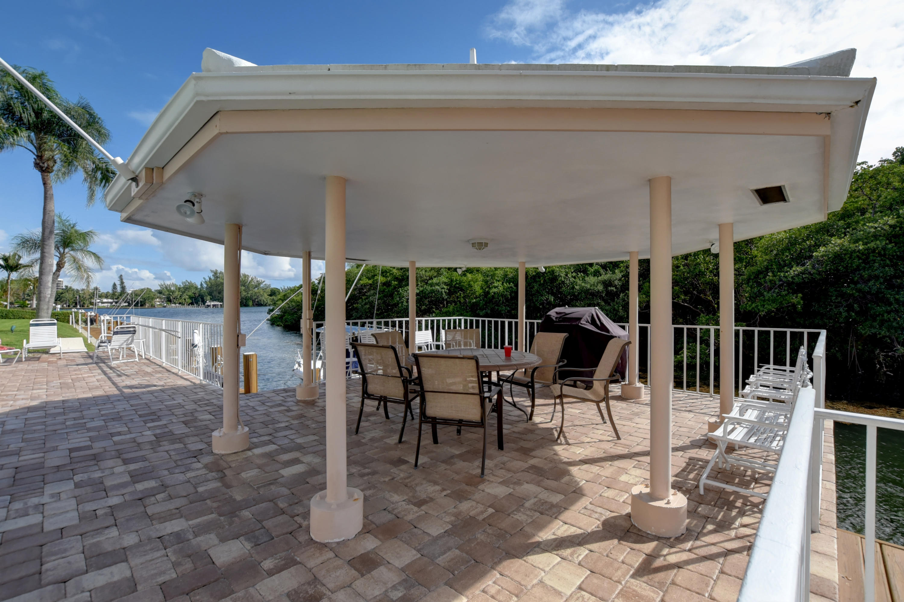 700 Harbour Drive, Unit 3350 Boca Raton, FL 33431 - Photo 34 of 37 Barbecue Area
