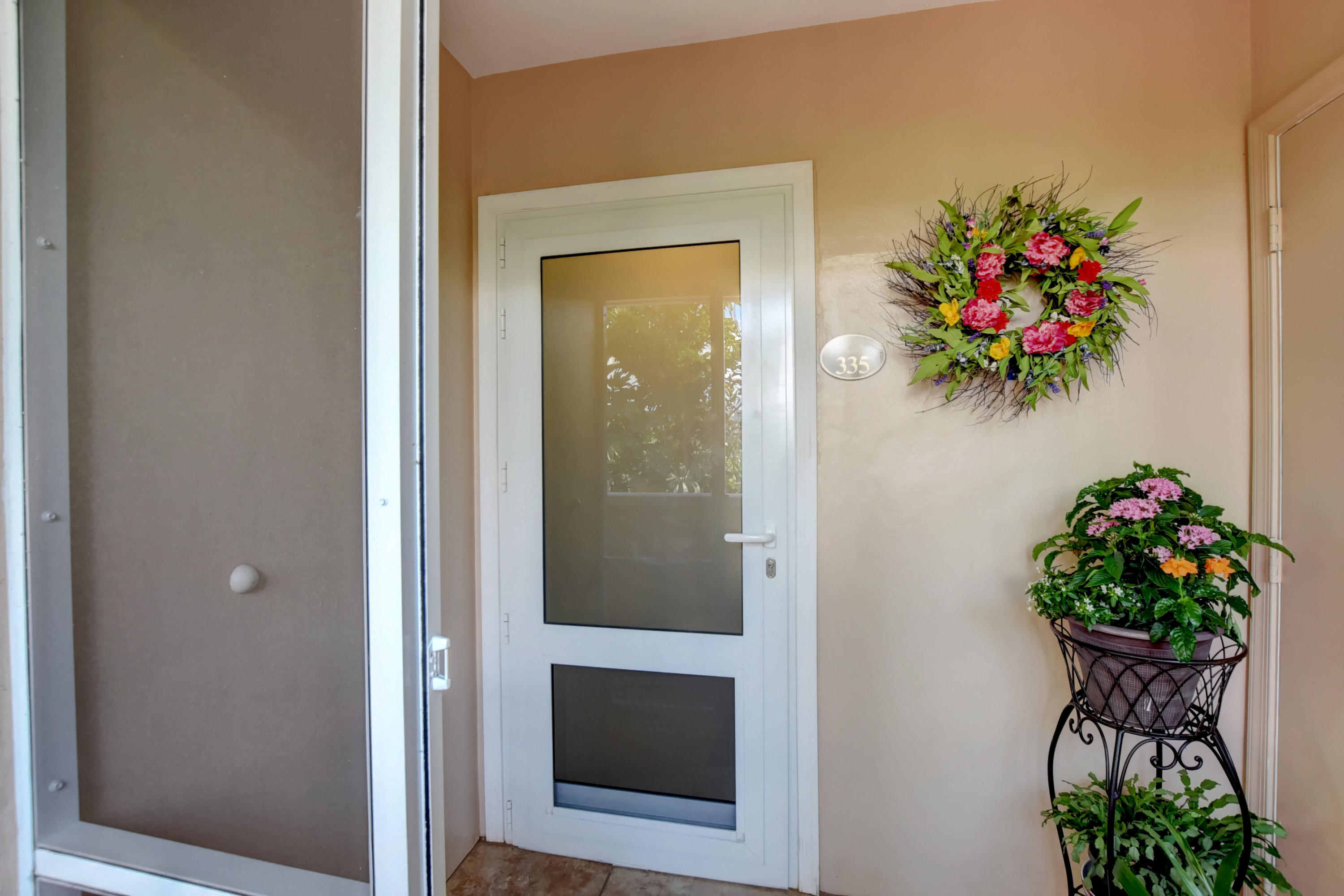 700 Harbour Drive, Unit 3350 Boca Raton, FL 33431 - Photo 4 of 37 Screened Entrance