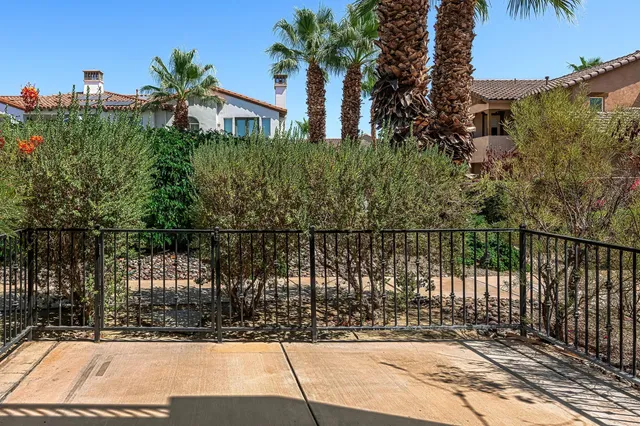 $3,400 | 450 White Fox Trail, Palm Springs, CA 92262
