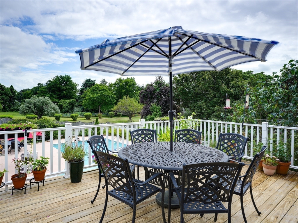 55 Hamilton Road Northborough, MA 01532 - Photo 4 of 38 Gallery Image 4
