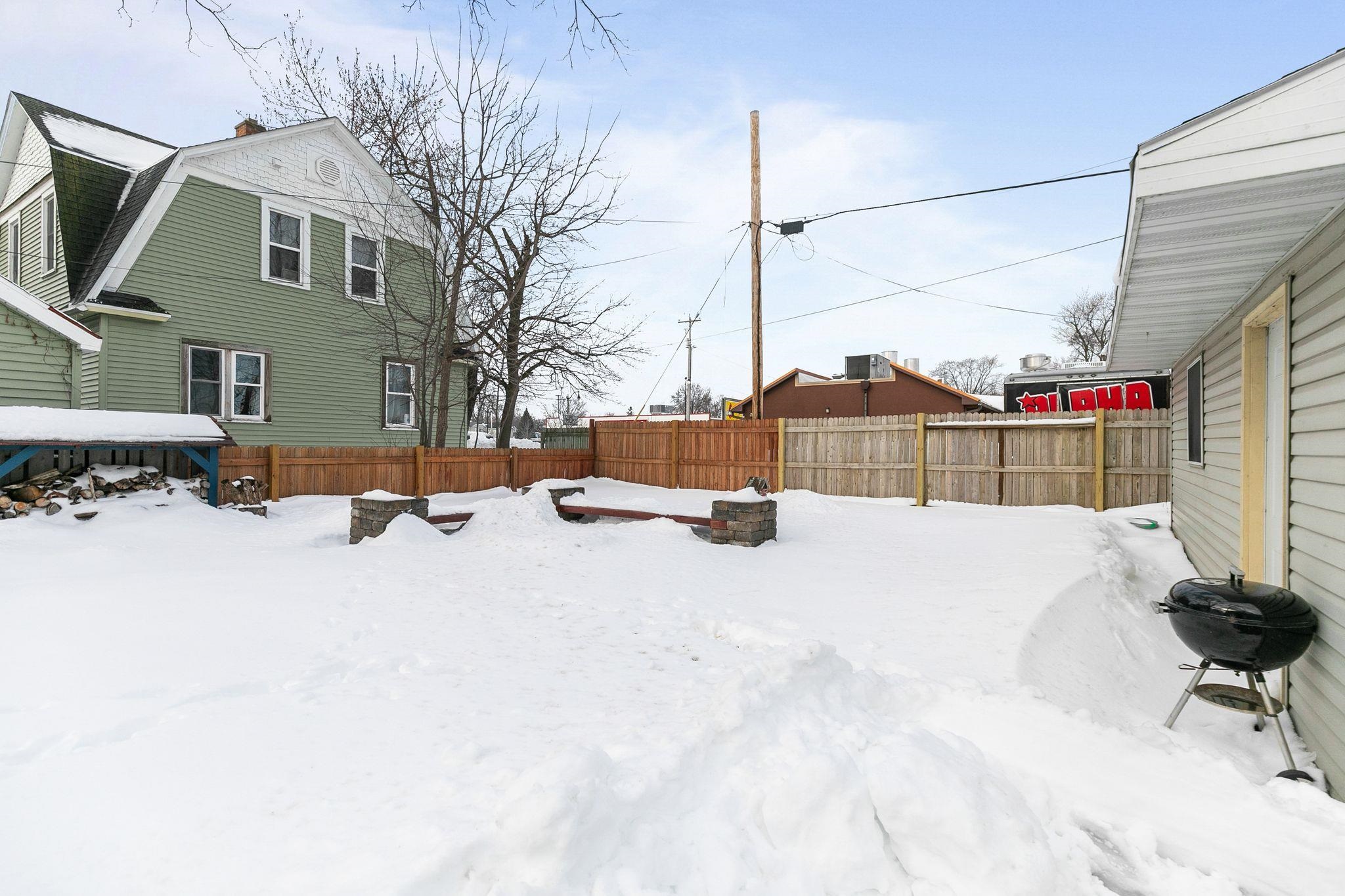1009 Jefferson Street Oshkosh, WI 54901 - Photo 20 of 20