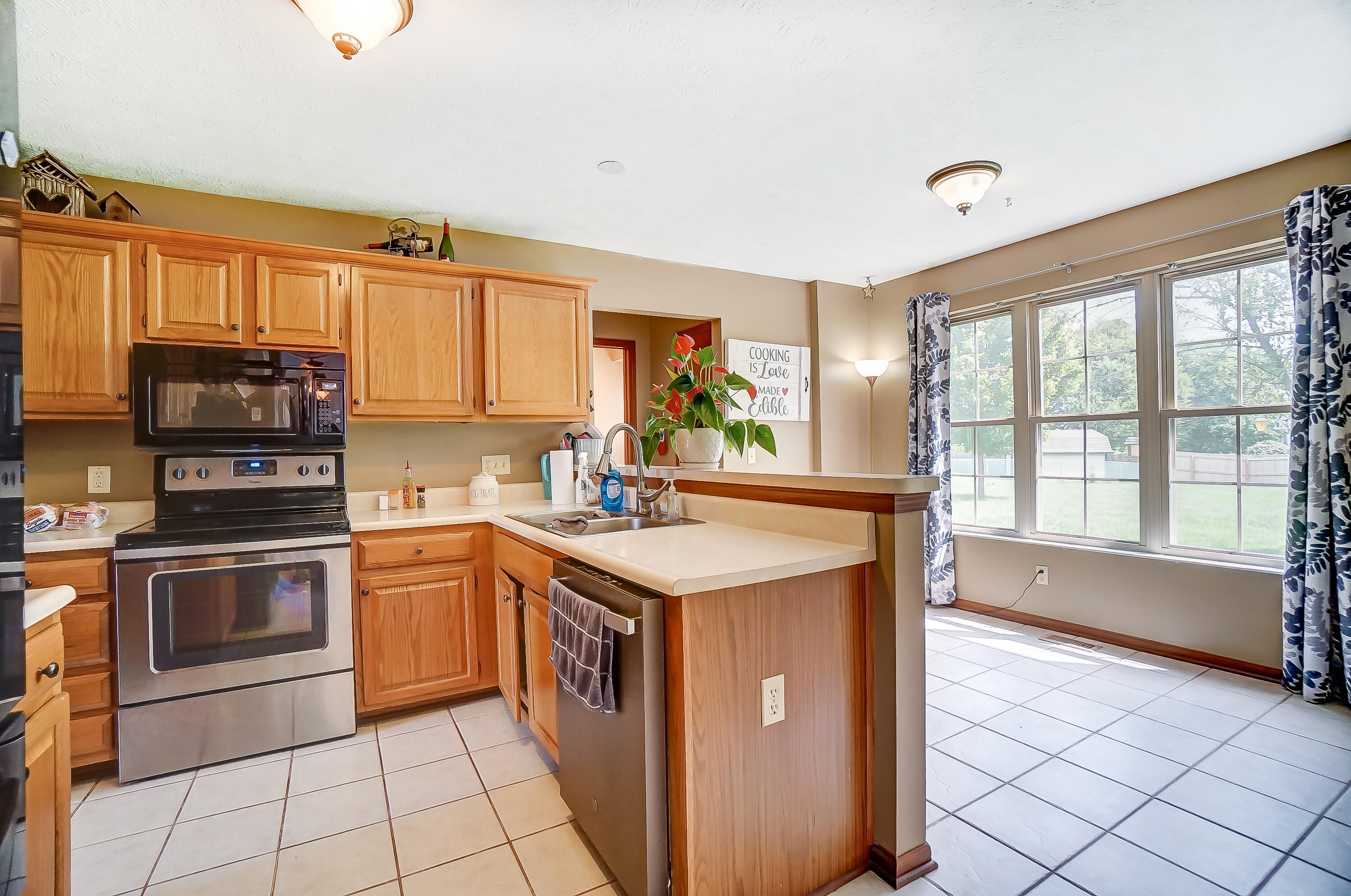 5982 West Ridgewood Road Springfield, OH 45502 - Photo 4 of 43 Gallery Image 4