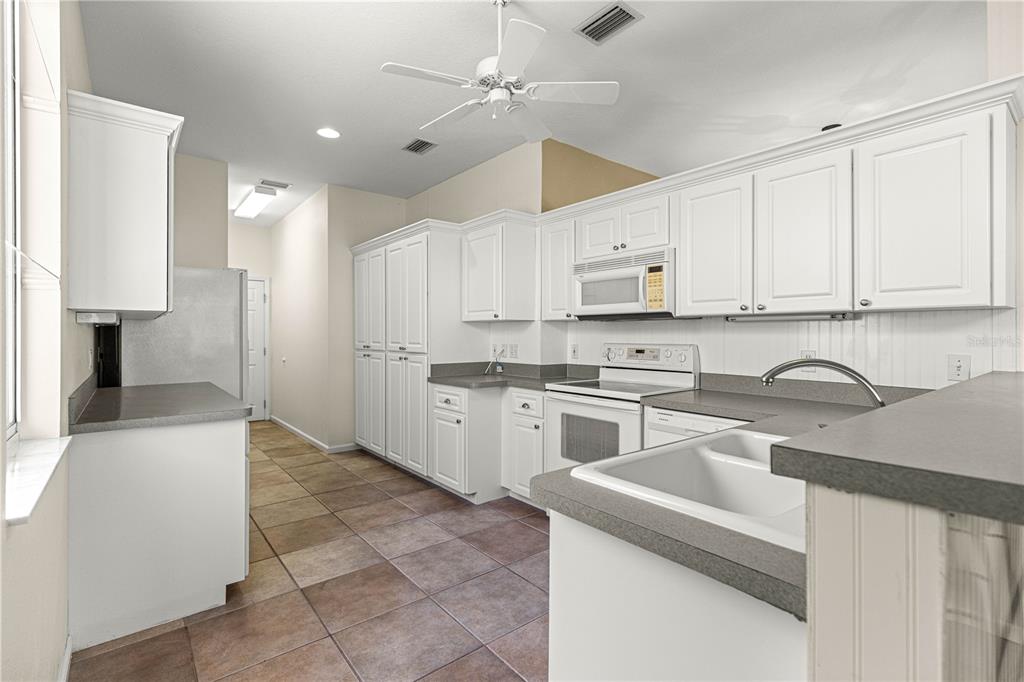 2380 Northwest 53rd Avenue Road Ocala, FL 34482 - Photo 17 of 45