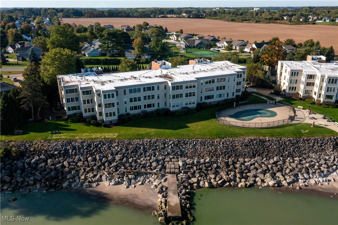 1507 Cleveland Road East, Unit 435 Huron, OH 44839 - Photo 34 of 37 Birds eye view of property featuring a water view