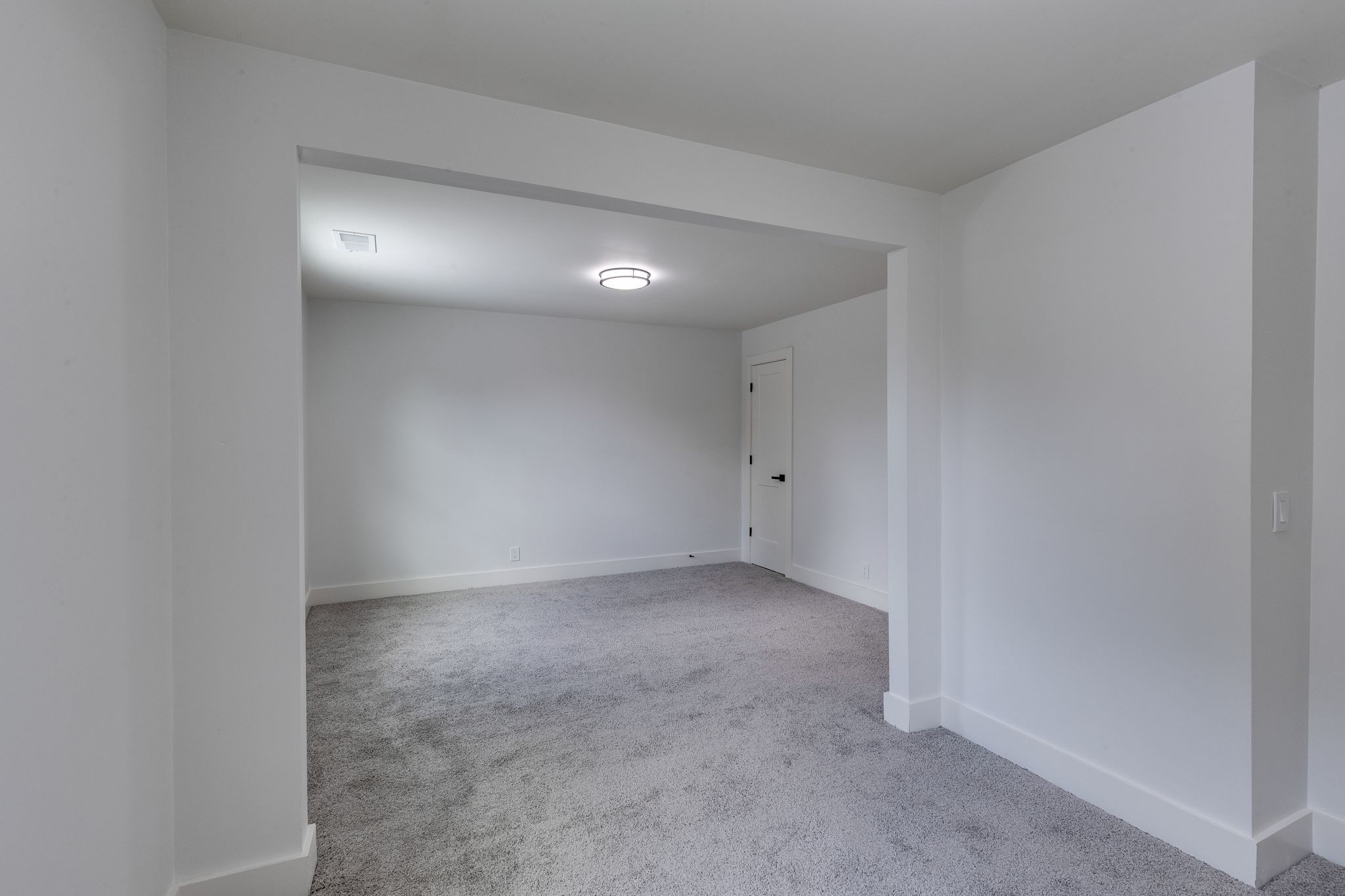 634 North 5th Street Nashville, TN 37207 - Photo 21 of 27 a view of an empty room