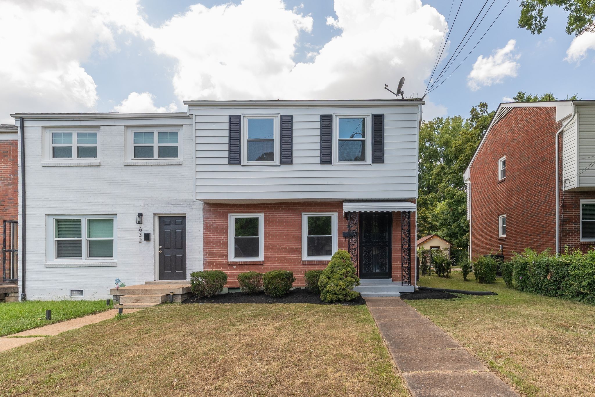 634 North 5th Street Nashville, TN 37207 - Photo 27 of 27 a front view of a house with garden
