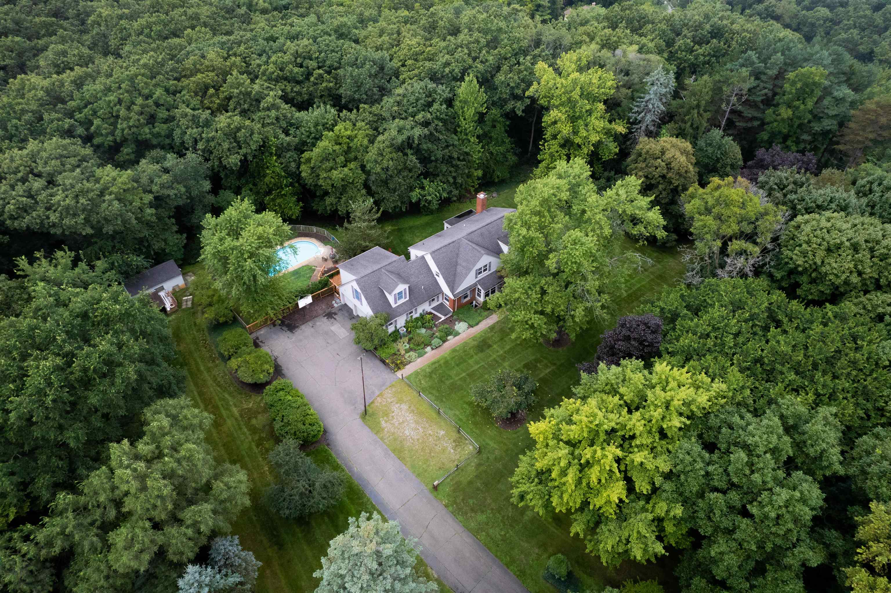 6022 Orion Road Rochester, MI 48306 - Photo 61 of 76 50186662-3c0d4742-f964-4361-8496-47fdfc675c82.JPG