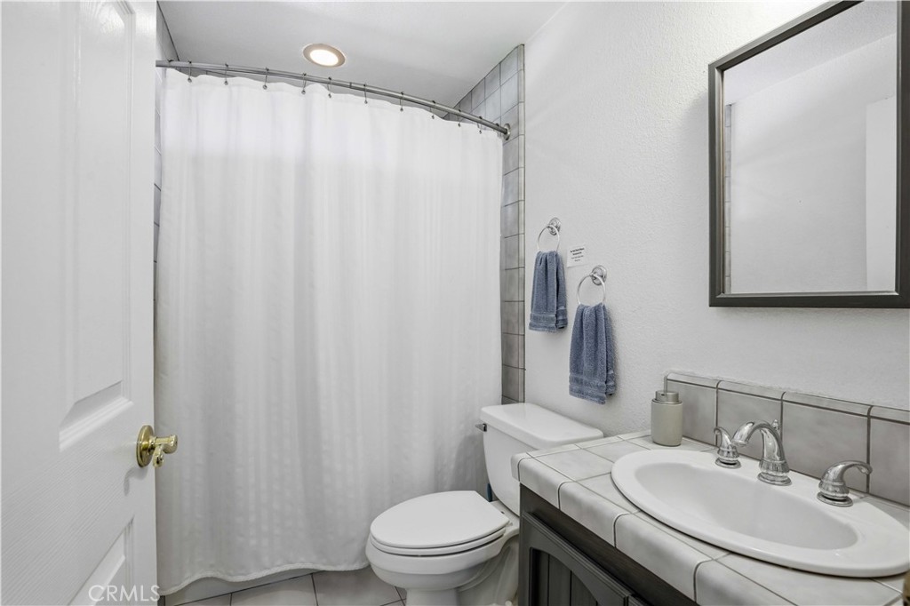 30414 Sloan Canyon Road Castaic, CA 91384 - Photo 36 of 70 Guest Bathroom Upper Wing