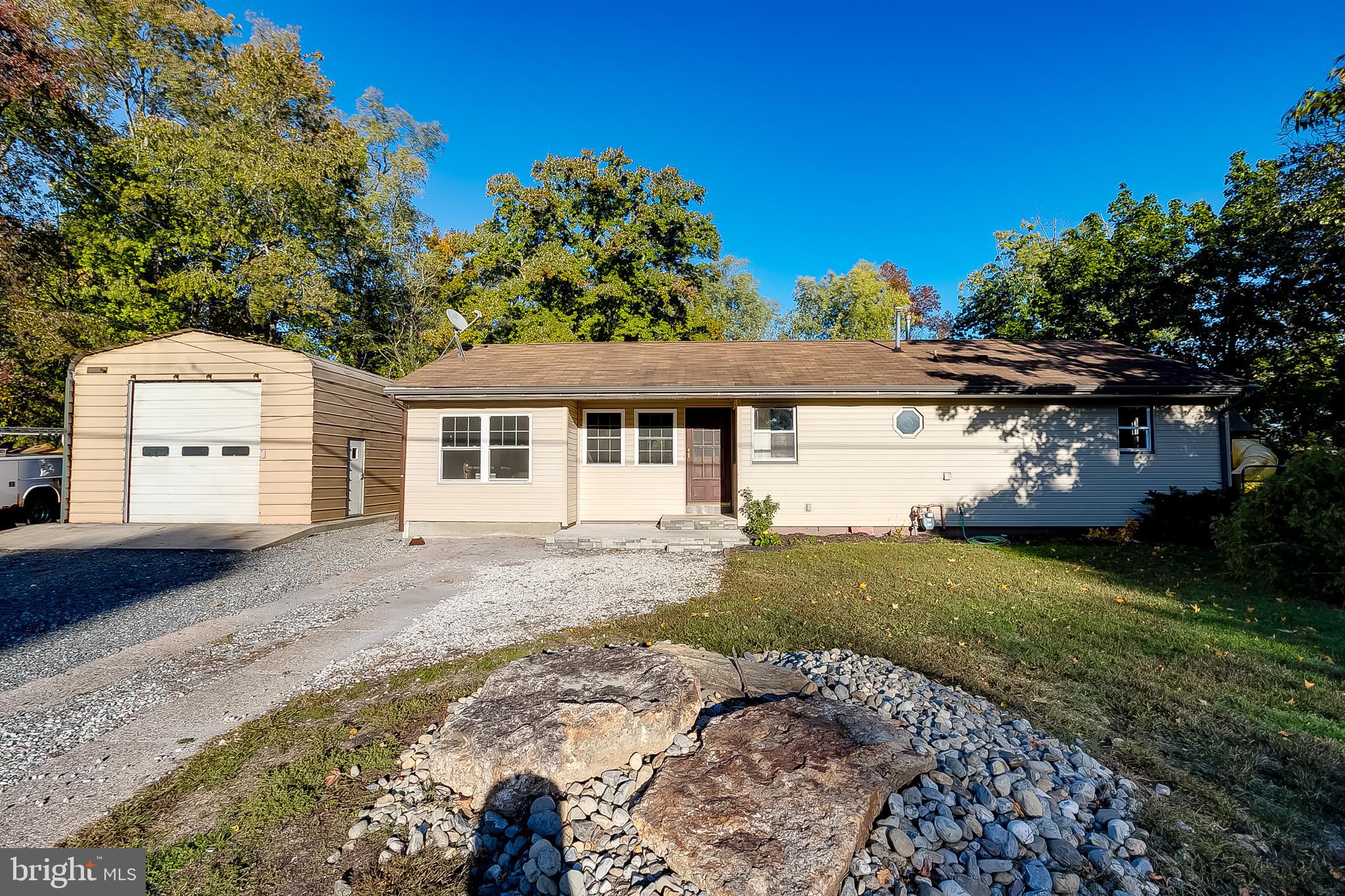 39 Stagecoach Road Southampton, NJ 08088 - Photo 3 of 25