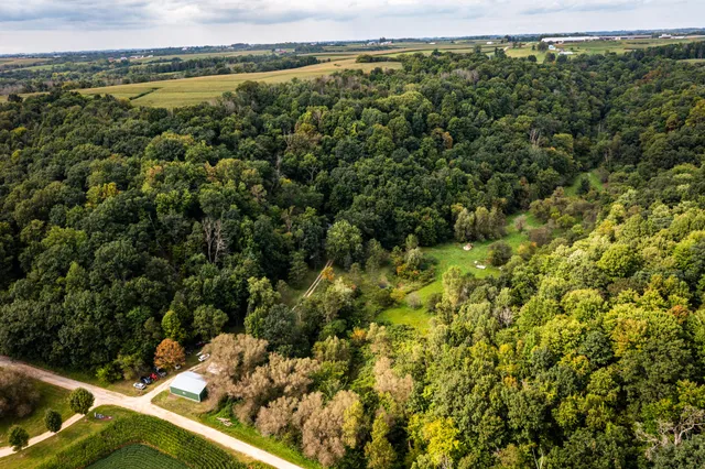 $529,900 | E11330 Allen Road, La Farge, WI 54639