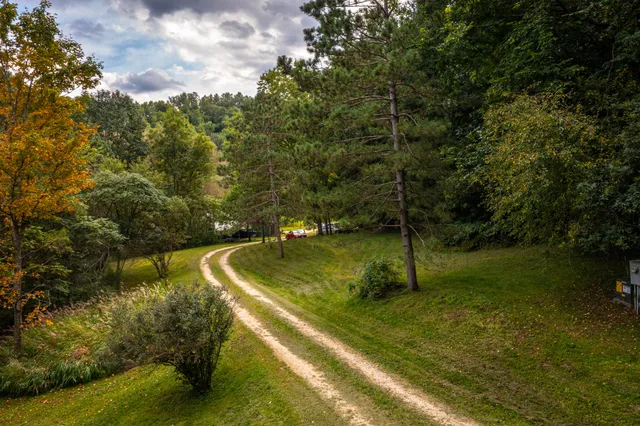 $529,900 | E11330 Allen Road, La Farge, WI 54639