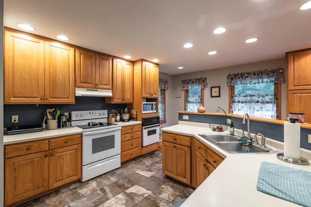 $529,900 | E11330 Allen Road, La Farge, WI 54639