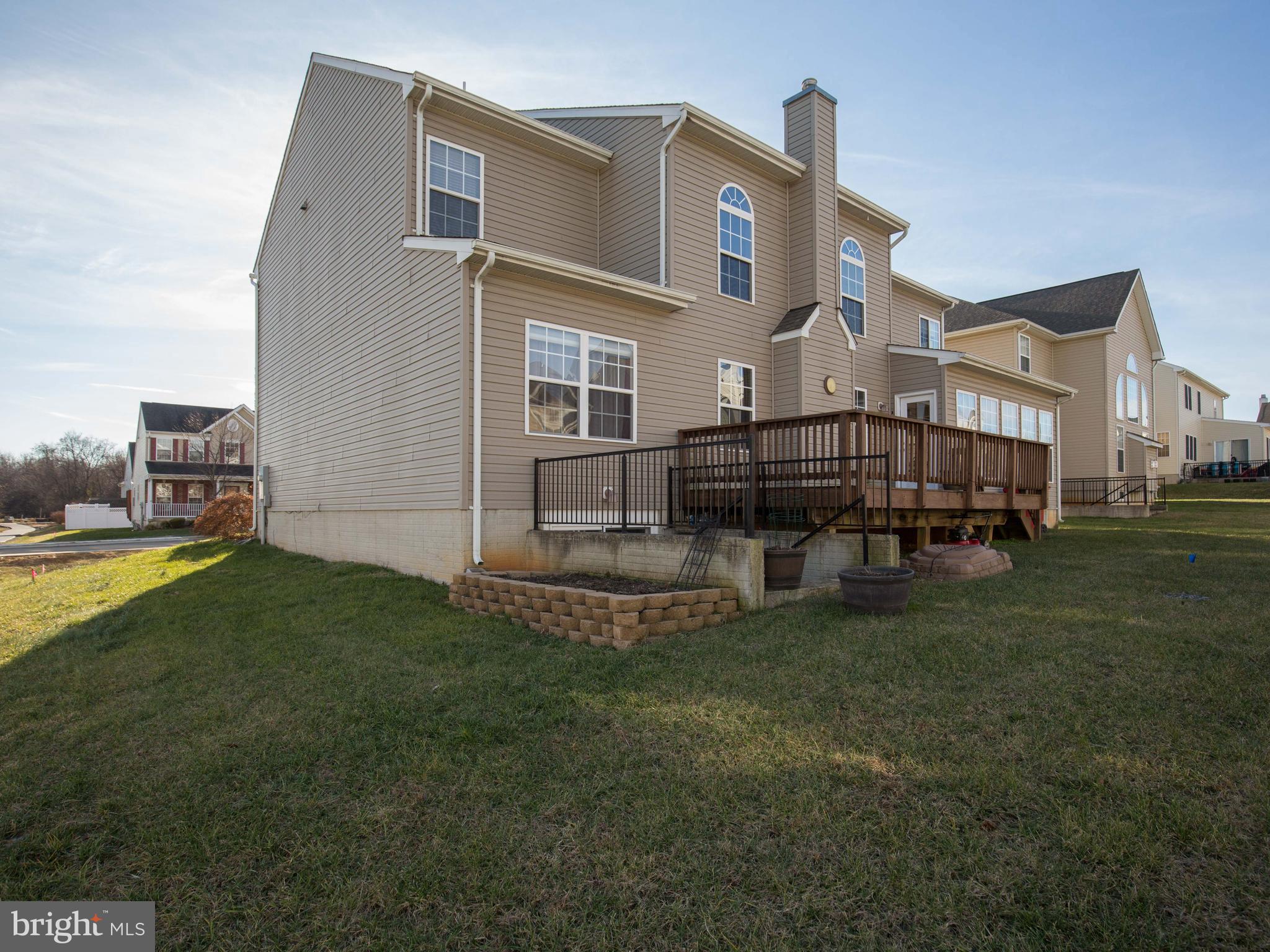 37 Sparkling Brook Road Ranson, WV 25438 - Photo 4 of 62