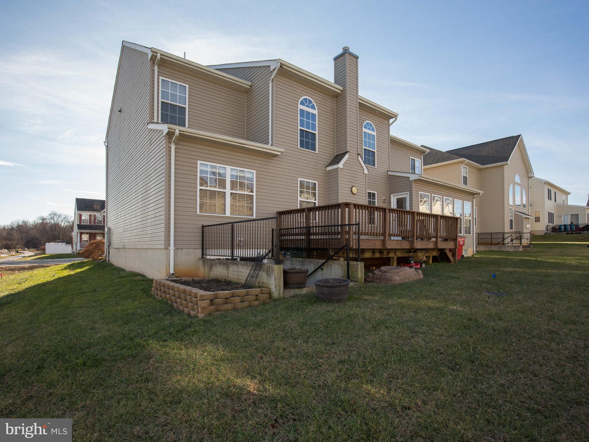 37 Sparkling Brook Road Ranson, WV 25438 - Photo 5 of 62