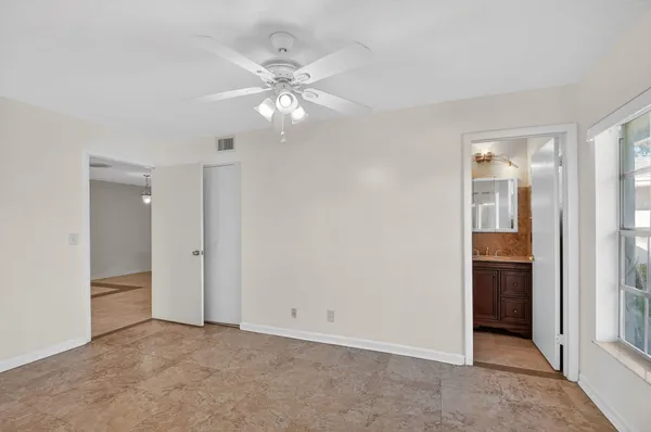 $1,850 | 374 Bennington Lane, Lake Worth, FL 33467