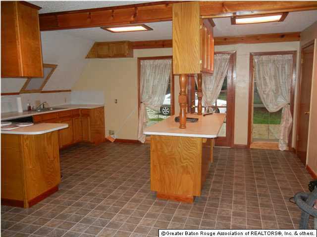 36204 Reinninger Road Denham Springs, LA 70706 - Photo 8 of 19 Gallery Image 8