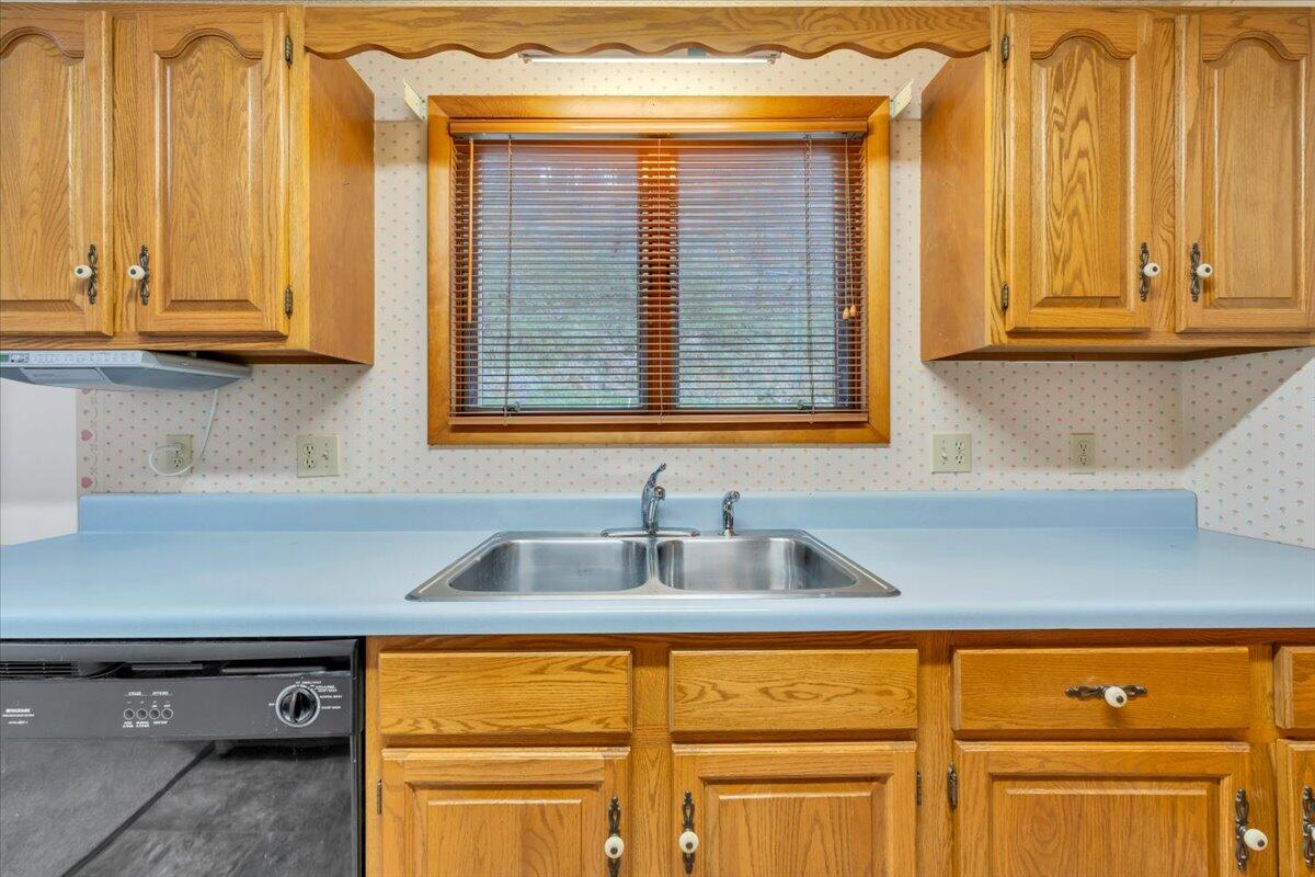 6505 Poage Valley Road Roanoke, VA 24018 - Photo 19 of 53 19-MIB05028