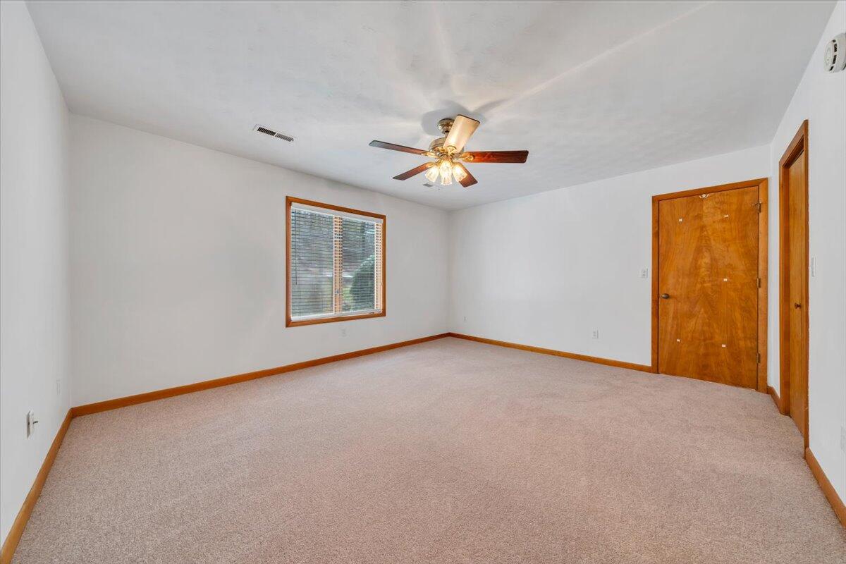 6505 Poage Valley Road Roanoke, VA 24018 - Photo 26 of 53 26-MIB05043