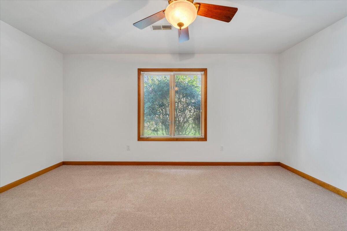 6505 Poage Valley Road Roanoke, VA 24018 - Photo 33 of 53 33-MIB05067