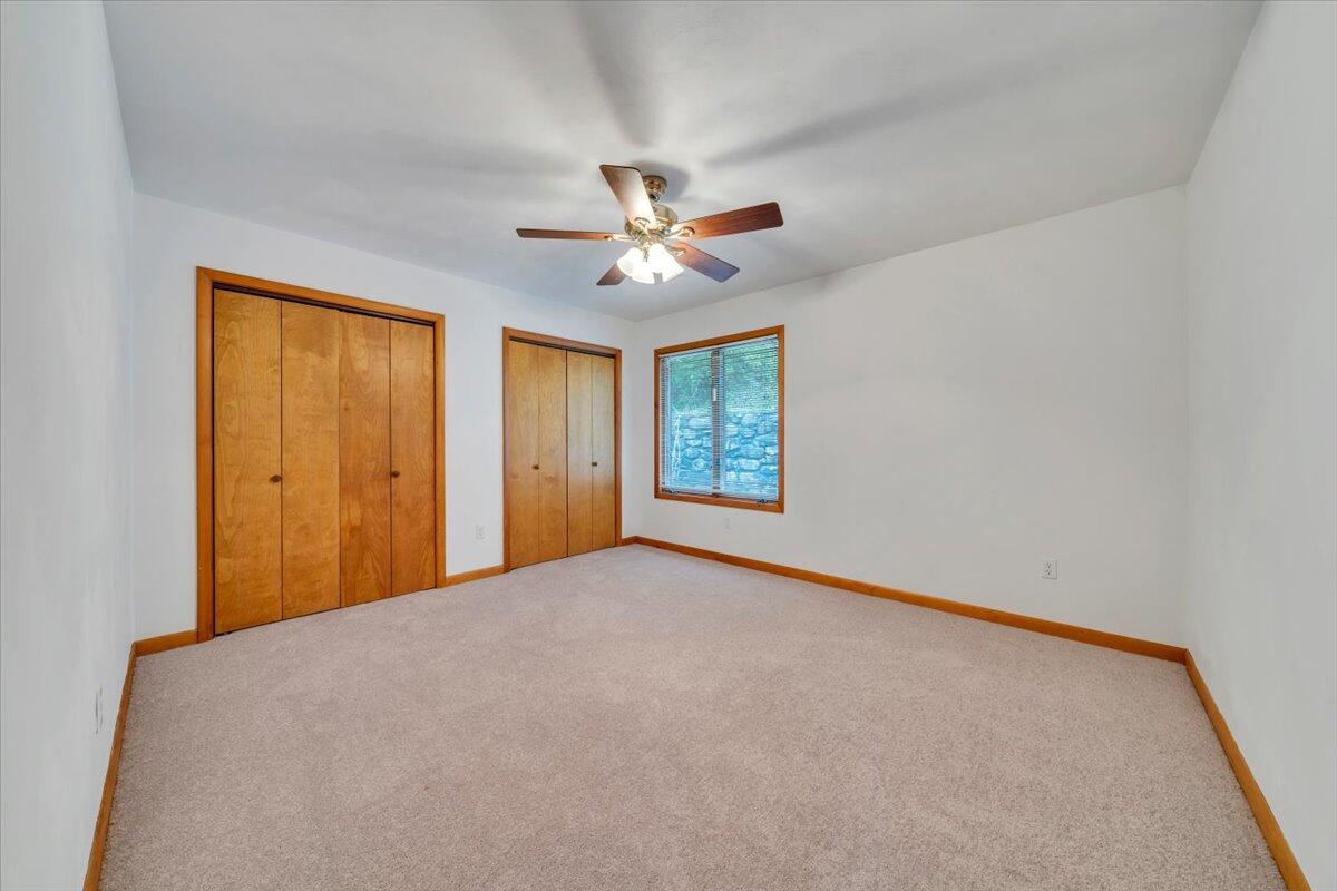 6505 Poage Valley Road Roanoke, VA 24018 - Photo 34 of 53 34-MIB05076