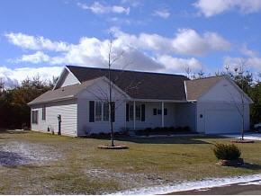 2913 Hickory Lane Rochester, IN 46975 - Photo 1 of 1